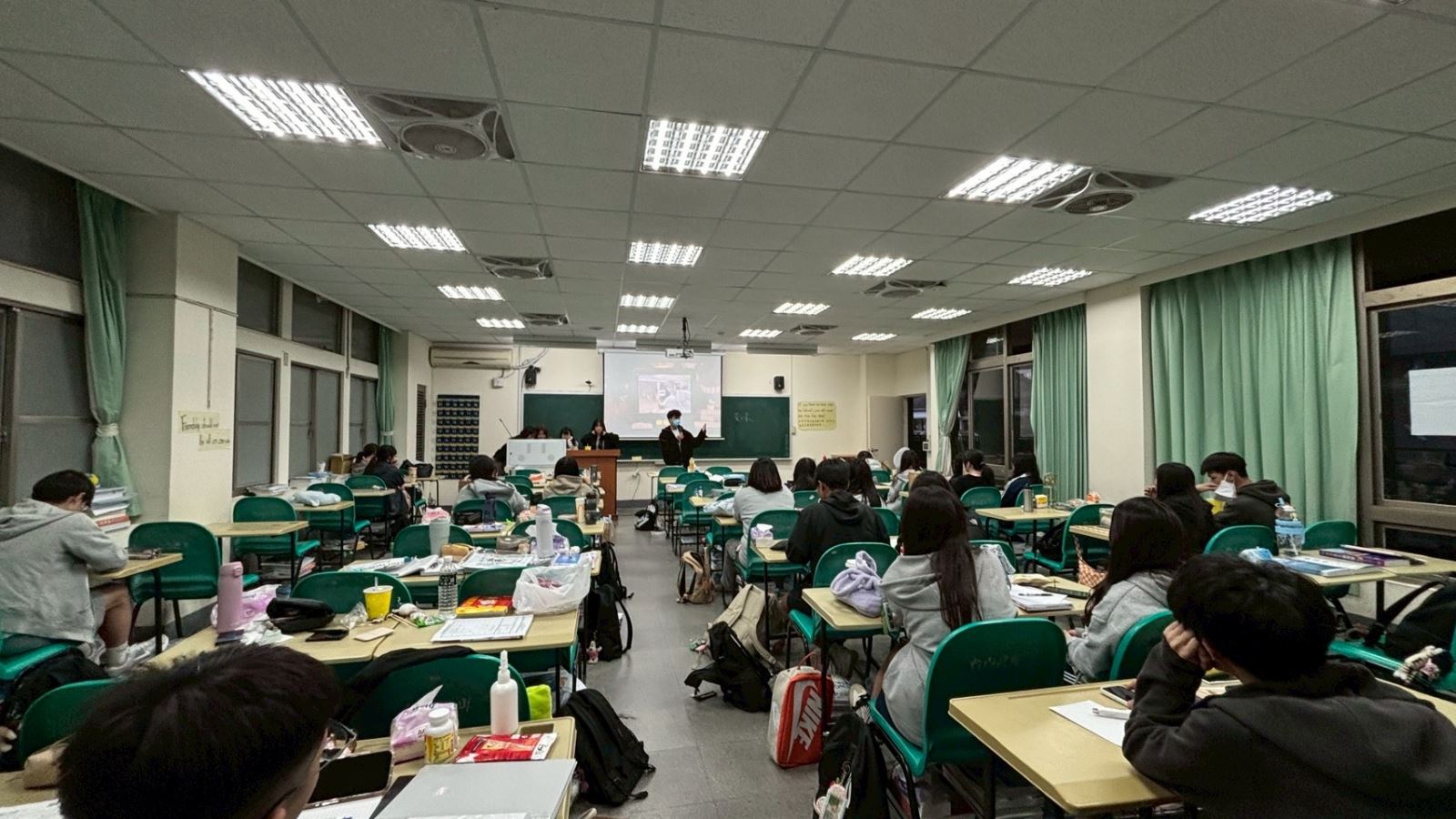 第一堂社課
